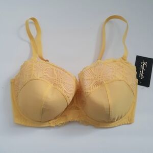 Frederick's of Hollywood Contour Balconette Bra 32F